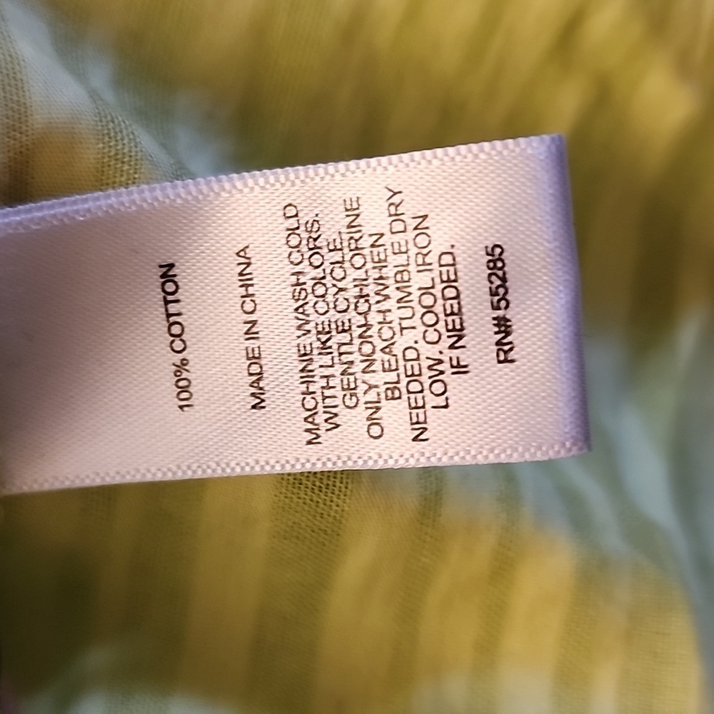 Green Button Up - Picture 4 of 4
